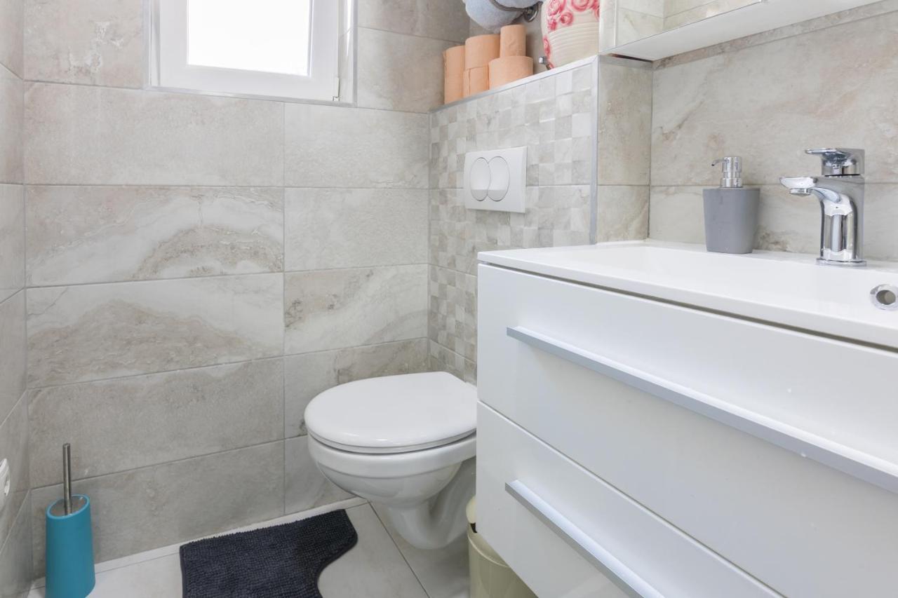 Apartman Ivan Макарска Екстериор снимка